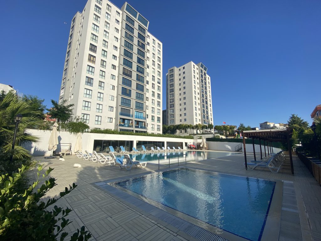 Casa Towers metroya 150 metre mesafede site içi Satılık daire. Musa uçar Casa Towers uzmanı